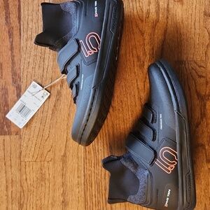 Adidas Five Ten Freerider Pro Mid VCS mountain bike shoes.